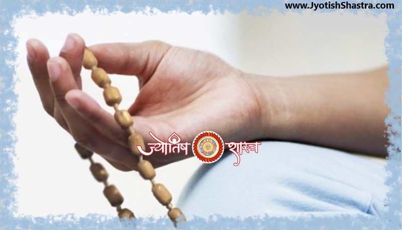 mantra-japa-mala-chain-hand-man-chanting-astrology-jyotishshastra-hd-png